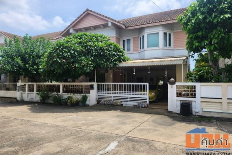 ขายบ้านเดี่ยว หมู่บ้านชมนาถ ซอยนาคนิวาส 48 เนื้อที่ 54.8 ตร.ว. 2 ชั้น 4 นอน 5 น้ำ