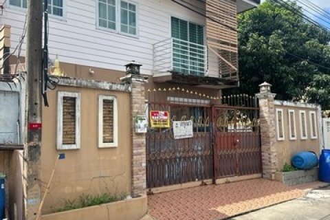 ขายบ้านเดี่ยว 71 ตารางวา ซอยที่ดินทอง 2/2 บางเมือง เมืองสมุทรปราการ