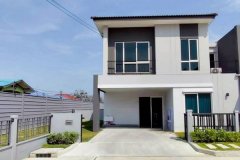 หมู่บ้านพลีโน่ทาวน์ บางนา กม.24 บ้านหลังมุม หน้าบ้านไม่ชนกับใคร มีความเป็นส่วนตัว