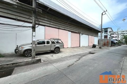 ให้เช่าโกดังพร้อมสำนักงาน ถนนกิ่งแก้วขนาดพื้นที่ 600 -1200ตรม ใกล้สนามบินสุวรรณภูมิ พร้อมทำสัญญาทันที พร้อมห้องน้ำ *