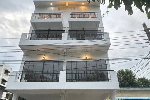 ให้เช่าโฮมออฟฟิศ 4 ชั้น 500 ตรม. สุขุมวิท 62 บางจาก รีโนเวทใหม่ พร้อมเฟอร์นิเจอร์ ใกล้ทางด่วนสุขุมวิท62 ใกล้ BTS บางจาก