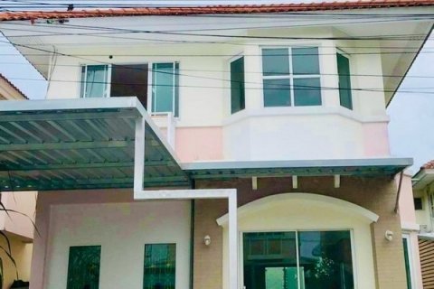 หมู่บ้านสิรีนเฮ้าส์ บางนา บ้านรีโนเวทใหม่ทั้งหลัง พร้อมเข้าอยู่