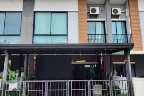 ขายทาวน์โฮม 2 ชั้น Unio Town  เพชรเกษม 110 เนื้อที่ 18.5 ตรว 3นอน 2น้ำ ห้องครัวบิวท์อิน พร้อมเฟอร์นิเจอร์ - ghd000631