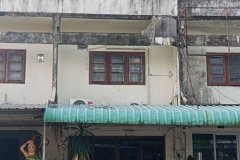 ขายอาคารพาณิชย์ 2 ชั้น 25.5 ตรว. ถ.อุปลีสาน อุบลราชธานี ใกล้ รพ.สรรพสิทธิ์ เหมาะลงทุน/ค้าขาย