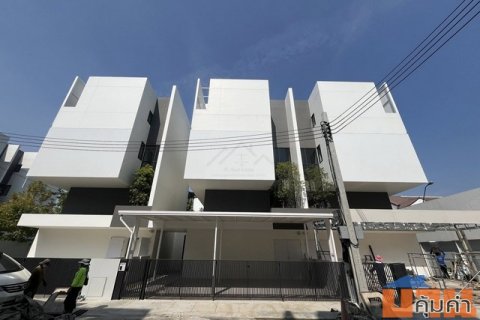 ให้เช่าบ้านแฝดบ้านใหม่ 3.5 ชั้น ARKIN VIBHAVADI (อาคิน วิภาวดี 84) บ้านใหม่ ใกล้สนามบินดอนเมือง