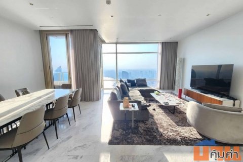 Four Seasons Private Residences – Stunning 3-Bed High-Floor with River Views and Luxurious Imported Furnishings