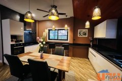 ขายบ้านฝรั่งตกแต่งใหม่พร้อมอยู่หมู่บ้านไสววิลล่า ในเมืองหนองคาย