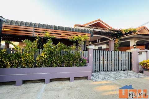 ขายบ้านฝรั่งตกแต่งใหม่พร้อมอยู่หมู่บ้านไสววิลล่า ในเมืองหนองคาย