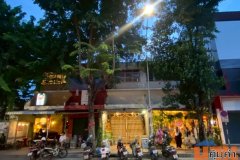 ขายอาคารพาณิชย์ 2 ชั้น 2 คูหา พร้อมผู้เช่า 34 ล้านบาทเท่านั้น ติดถนนหลักสี่แยกกลางเวียงใกล้กับศาลหลักเมือง เมืองเชียงใหม