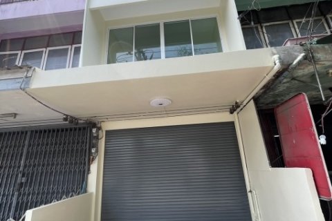 ขายอาคารพาณิชย์ 3 ชั้น ทำเลทอง บนถนน ประชาชื่น เขตบางซื่อ จังหวัดกรุงเทพมหานคร