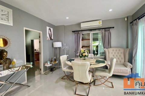 บ้านเดี่ยว รสิกา วิลล่าการ์เด้น 3 รัตนาธิเบศร์ เฟสใหม่ ใกล้วงเวียนพระราม 5 ขนานถนนราชพฤกษ์ บ้านสวยสภาพดี พร้อมอยู่