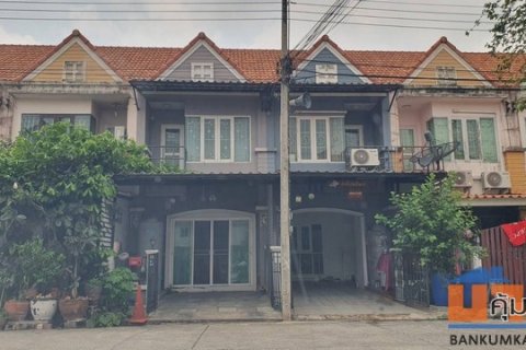 ทาวน์เฮาส์อู่ทองเพลส5 ลำลูกกา คูตน บ้านสวย พร้อมอยู่ ในราคาโดน
