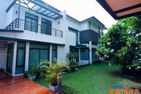 บ้านเดี่ยวอควา ดิวิน่า ราม94 บ้านสวย พร้อมอยู่ ในทำเลศักยภาพ สังคมดี