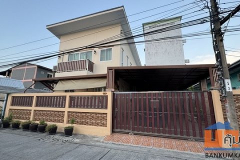 บ้านเดี่ยวสร้างเอง 2 ชั้น สะแกงาม14 พร้อมอยู่ ใกล้ทางด่วน เดินทางสะดวก