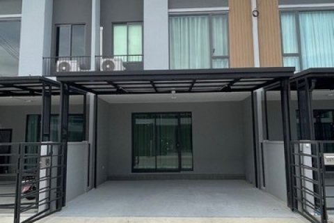 ให้เช่าทาวน์โฮม 2 ชั้น ม.พลีโน่ สุขุมวิท - บางนา 2 บ้านใหม่ไม่เคยเข้าอยู่