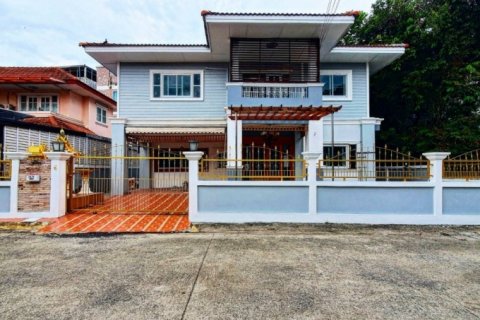 ให้เช่าบ้านเดี่ยว บ้านเปล่า จิตรณรงค์ 18 พุทธมณฑลสาย 3