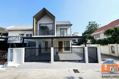 HS 1761 ขายบ้านเดี่ยว 2 ชั้น ถนนสุขุมวิท 60/1 หลังมุม ใกล้BTSบางจาก