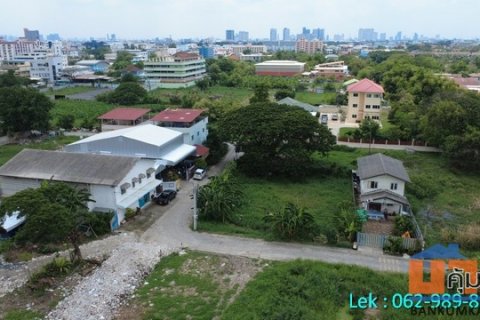 ขายที่ดิน สุขุมวิท77  ประเวศ ซอย อ่อนนุช 66  เนื้อที่180 ตรว. แปลงมุม รูปแปลงสวย