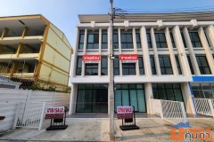 ขายโฮมออฟฟิศ 3 ชั้น สไตล์โมเดิร์น ในโครงการ เบญญารัตน์ วิลล์ (สุขุมวิท-บางปู 83)