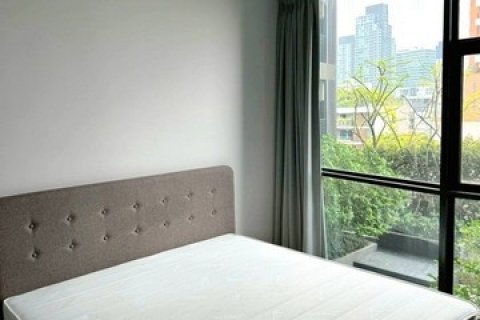 Rhythm Ekamai Clean convenient private 8th floor BTS Ekkamai
