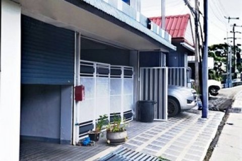 ขายทาวเฮ้าส์ 2 ชั้น หมู่บ้านพนาสนธิ์ 2 ซ.นิมิตรใหม่ 1 Renovate ใหม่ สวยสะอาด เนื้อที่ 18.6 ตรว 2นอน 2น้ำ