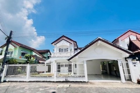 For Rent : Samkong, Single-storey detached house, 3 Bedrooms 2 Bathrooms near Chillva Market