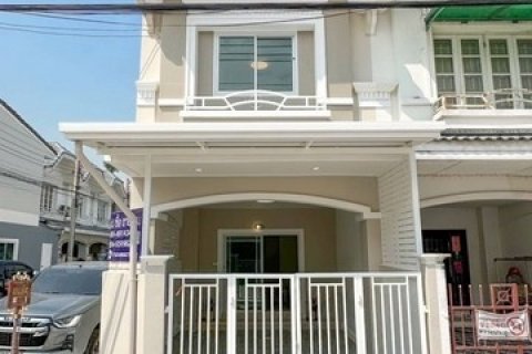 หมู่บ้านมนวดีเอ็กซ์คลูซีฟ บ้านหลังมุม (หลังนี้ทำเลค้าขายได้ อยู่อาศัยดี) บ้านรีโนเวทใหม่พร้อมเข้าอยู่