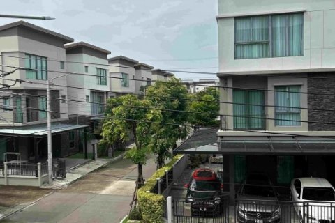ขายบ้านกลางเมืองดิอิดิชั่น บางนา วงแหวน 3ชั้น พร้อมอยู่ เขต ประเวศ กรุงเทพ