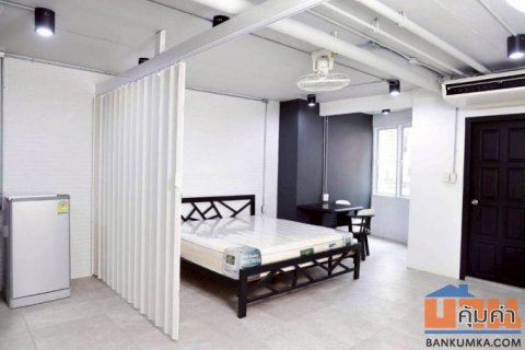 ขายคอนโด ชั้น 5 15 สูท ( 15 Suites Condo ) ย่านสุขุมวิท 15 1 ห้องนอน 1 ห้องน้ำ ติดMRT เพชรบุรี