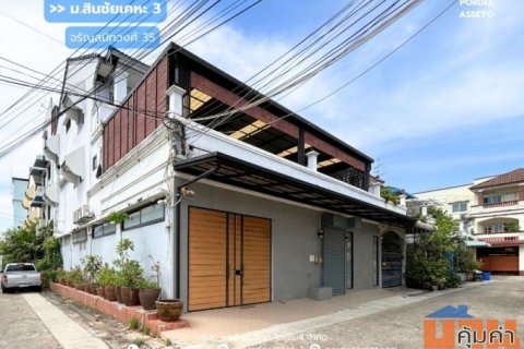 โฮมออฟฟิศ 3.5 ชั้น (70 ตร.ว.) หมู่บ้านสินชัยเคหะ3 จรัญสนิทวงศ์35 บางกอกน้อย ต่อเติมเต็มพื้นที่ เดินทางสะดวก