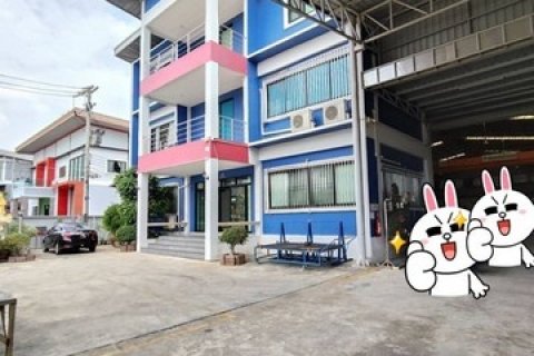 โรงงาน พร้อม ออฟฟิศ3ชั้น โกดัง คลังสินค้า ขนาดใหญ่ บนพื้นที่เกือบ3ไร่ ถนนสี่วาพาสวัสดิ์ - พันธุวงษ์ จ.สมุทรสาคร