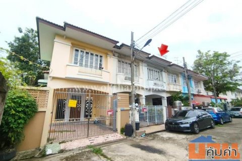 ทาวน์เฮ้าส์ หมู่บ้าน สรานนท์ ติวานนท์ ปากเกร็ด