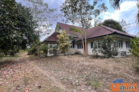 บ้าน3หลัง พร้อมสวนผลไม้ เดินทางสะดวก ขนาด 10 ไร่ 116 ตร.วา ต.เขากระปุก อ.ท่ายาง เพชรบุรี