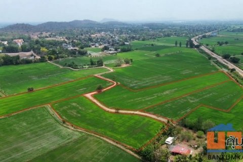 ขายที่ดินโฉนดครุฑแดง  ต.ชำแระ อ.โพธาราม จ.ราชบุรี เนื้อที่รวม  19-03-93.3 ตร.ว.