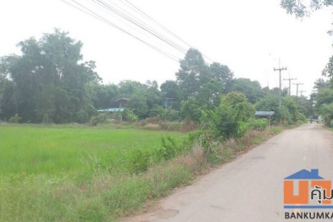 ขายที่ดินติดถนนลาดยาง กบินทร์บุรี ปราจีนบุรี 6 ไร่ ทำเล เหมาะทำห้องเช่า บ้านเช่าให้คนงาน สร้างทำโรงงาน ทำโกดัง