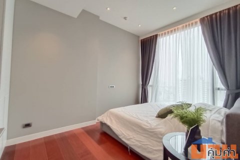 Khun by Yoo Private spacious quiet 10th floor BTS Thonglor