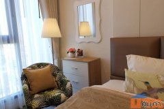 Whizdom Essence spacious quiet safe 14th floor BTS Punnawithi