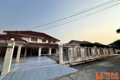 ขายบ้านเดี่ยว + โกดัง 186 ตรว. 560 ตรม. ถนนรามอินทรา ตรงข้ามแฟชั่นไอซ์แลนด์ เหมาะทำออฟฟิศหรืออยู่อาศัย