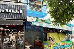 เซ้งร้านก๊วยจั๊บญวน ถนนลงหาดบางแสน ติดปั๊มปตท เยื้องร้านเหล้าชื่อดัง ใกล้แหล่งนักศึกษา สถานบันเทิง ด่วน 90,000 บ
