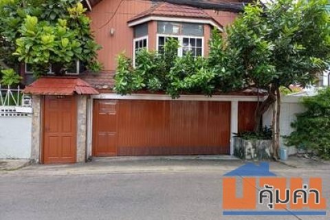 บ้านเดี่ยวเนื้อที่ 446 ตรว. ใจกลางเมือง เหมาะสำหรับลงทุน