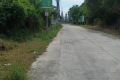 ขายที่ดินถมแล้ว 60 ตรว. ใกล้จุดเชื่อมต่อใหม่ มอเตอร์เวย์สาย 7 ใกล้สถานีรถไฟฟ้า เข้าได้ทั้งซอยห้วยกะปิ 12 , 13 และ 16 ต.