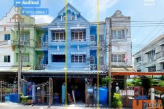 ทาวน์เฮ้าส์ 3 ชั้น หมู่บ้านลัลลี่วิลล์ ลำลูกกา-คลอง1 (ขนาด 21 ตร.ว.) ซอยบุญคุ้ม ปทุมธานี