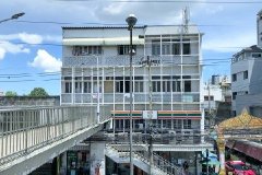 พรานนก MRT ไฟฉาย บางขุนนนท์ 1.3 กม. รร.อาชีวศึกษาธนบุรี 1.3 กม.อพาร์ทเม้นท์ 4 ชั้น 38ตร.วา. 308 ตร.ม.15 นอน 15 น้ำ