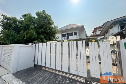 ให้เช่าบ้านเดี่ยวลาดพร้าว71ที่ดิน101ตร.ว4นอน4น้ำแอร์4เครื่องเฟอร์นิเจอร์ครบเช่า65,000บา/เดือนใกล้BTSlugs]nvถนนลาดพร้าว71
