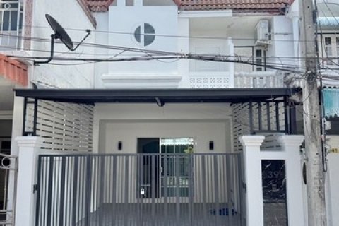 หมู่บ้านภูเก็ตวิลล่า1 ทาวน์โฮมรีโนเวทใหม่ 18วา 2ห้องนอน 1ห้องน้ำ ใกล้โลตัส ภูเก็ต