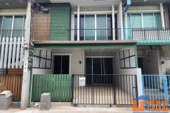 ขายทาวน์โฮม 2 ชั้น ปรับปรุงใหม่ หมู่บ้านแกรนดิตี้ บางบัวทอง ขนาด 18 ตร.ว. ใกล้เซ็นทรัลเวสเกต