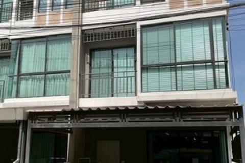 ขายโฮมออฟฟิศสุด Cool อาคาร Townhome 3 ชั้น โครงการหมู่บ้าน Prime Kaset Nawamin ลาดพร้าว