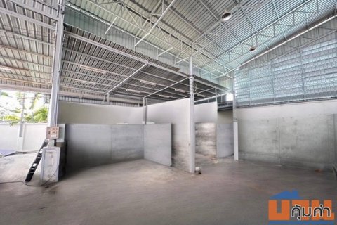 ขายโรงานโกดังพร้อมออฟฟิศสำนักงานและที่พักอาศัยคนงาน มีบ้าน 2 ชั้น วัดศรีวารีน้อย บางพลี