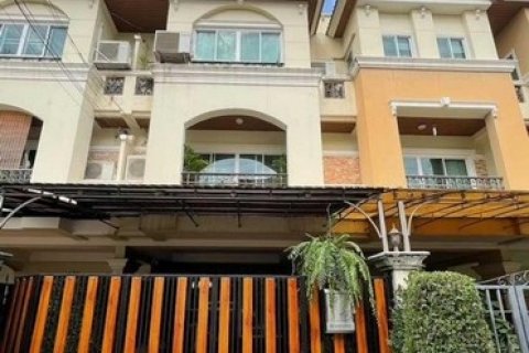 รหัสC6710 ให้เช่าทาวน์โฮม 3ชั้น โครงการวิสต้าปาร์ค ประชาชื่น Vista Park Prachachuen3 ตกแต่งพร้อมอยู่