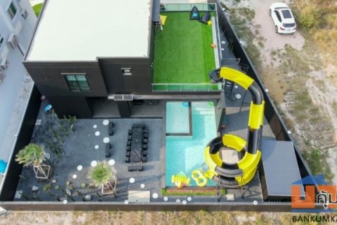 ขาย The Moon Pool Villa – พูลวิลล่าหรู พร้อมผู้เช่า 15.9 ล้านบาท ผลตอบแทนเฉลี่ย 10% ต่อปี
